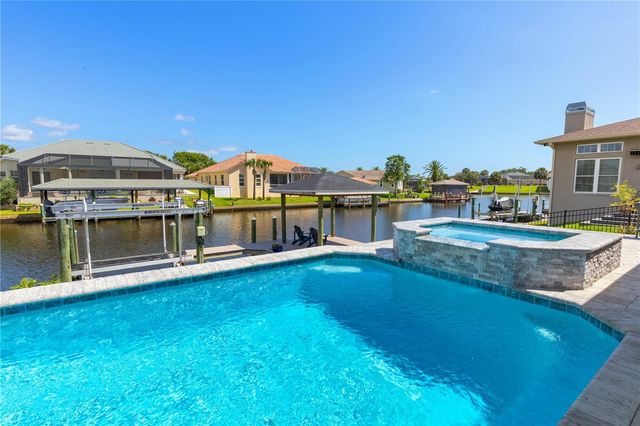 13 FLAMETREE COURT, Palm Coast, FL 32137