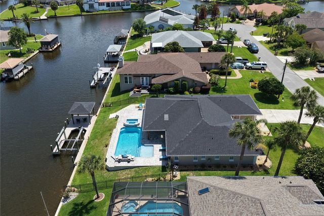13 FLAMETREE COURT, Palm Coast, FL 32137