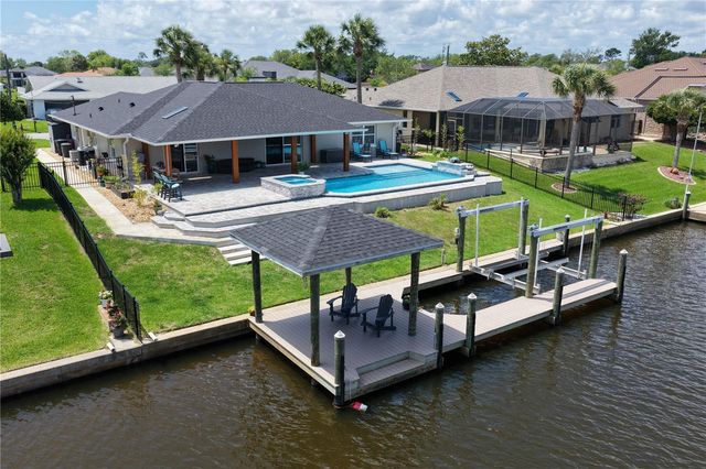 13 FLAMETREE COURT, Palm Coast, FL 32137