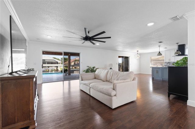 13 FLAMETREE COURT, Palm Coast, FL 32137