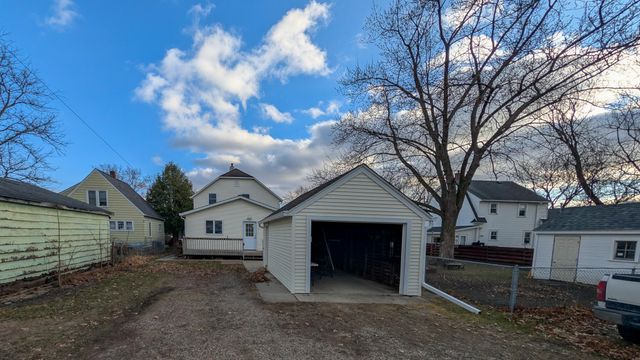 1008 9th Avenue SW, Austin, MN 55912