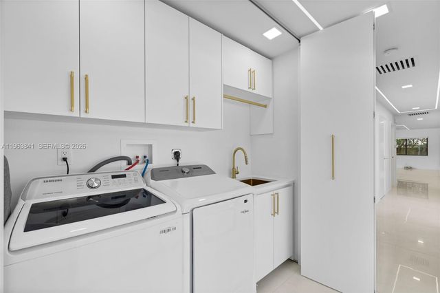 1117 Adams St, Hollywood, FL 33019