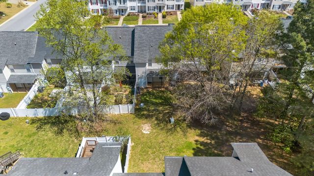 110 Gatwick Court, Clayton, NC 27520