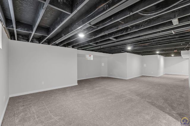 1508 SW Ward PKY, Topeka, KS 66604