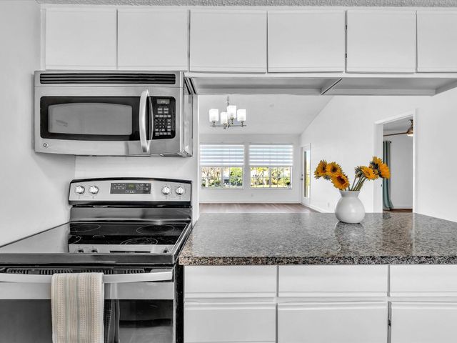 6284 La Costa Drive K, Boca Raton, FL 33433