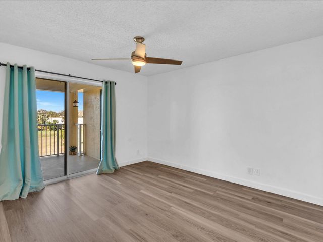 6284 La Costa Drive K, Boca Raton, FL 33433