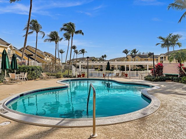 6284 La Costa Drive K, Boca Raton, FL 33433