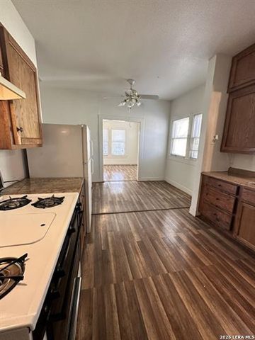 3916 presa, San Antonio, TX 78210