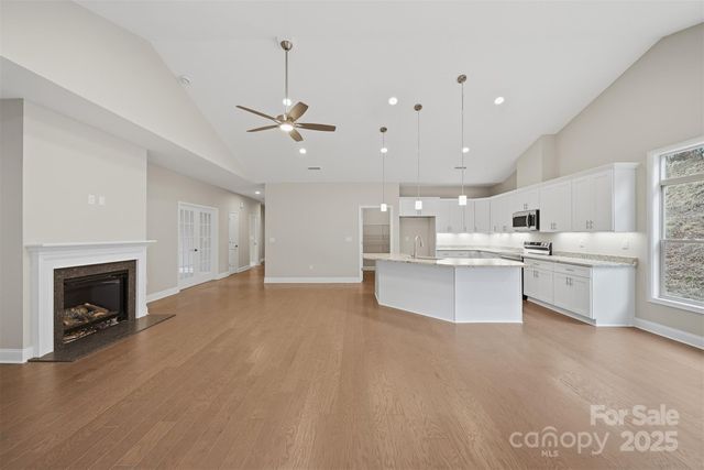 831B Wynnshire Drive, Hickory, NC 28601