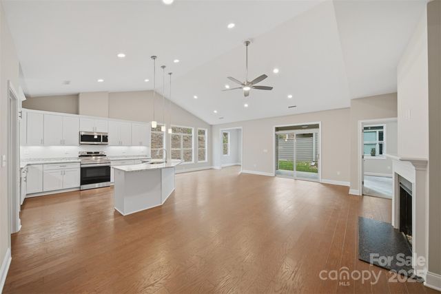 831B Wynnshire Drive, Hickory, NC 28601