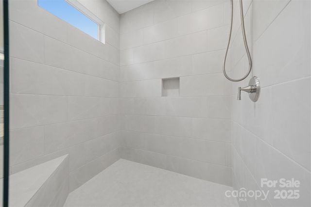 831B Wynnshire Drive, Hickory, NC 28601