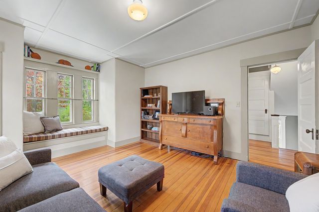 85 Cheney Street, Newport, NH 03773