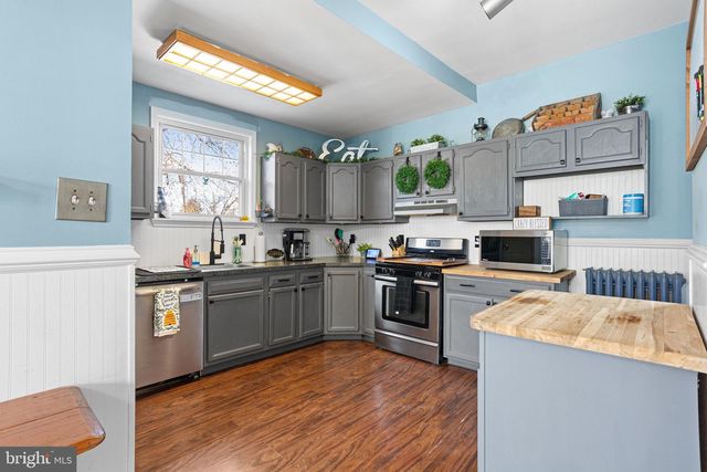 101 N BROWN ST, Gloucester City, NJ 08030