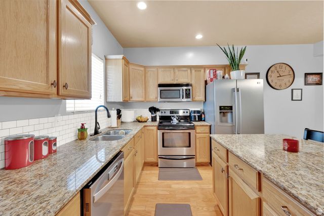 7861 S COOL CREEK WAY, West Jordan, UT 84081