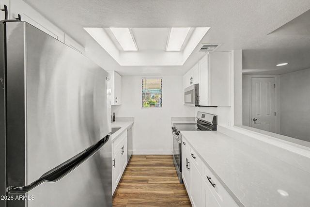 850 S RIVER Drive 2046, Tempe, AZ 85281
