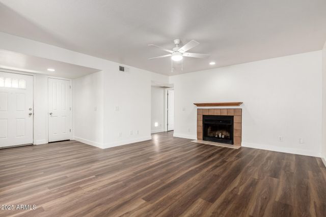 850 S RIVER Drive 2046, Tempe, AZ 85281