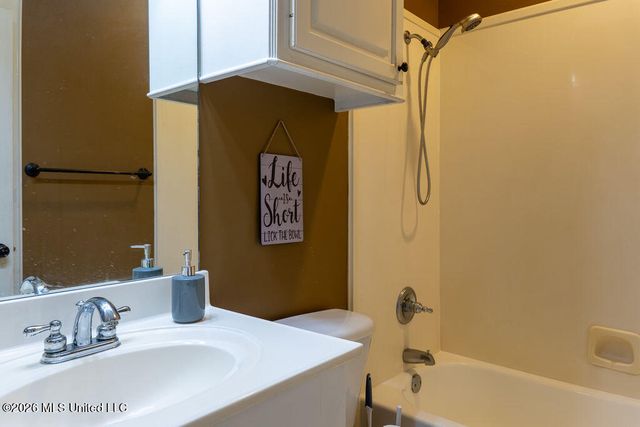 112 Susan Lane, Brandon, MS 39042