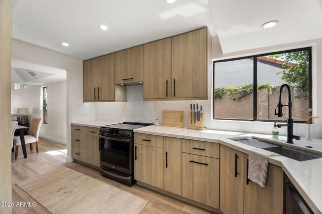 9057 E ASTER Drive, Scottsdale, AZ 85260