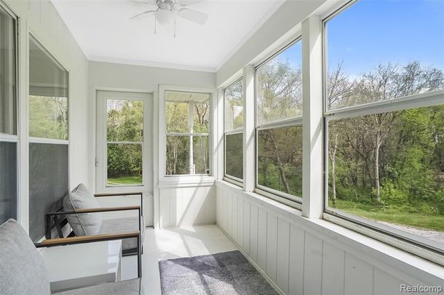 2300 Old Plank Road, Milford, MI 48381