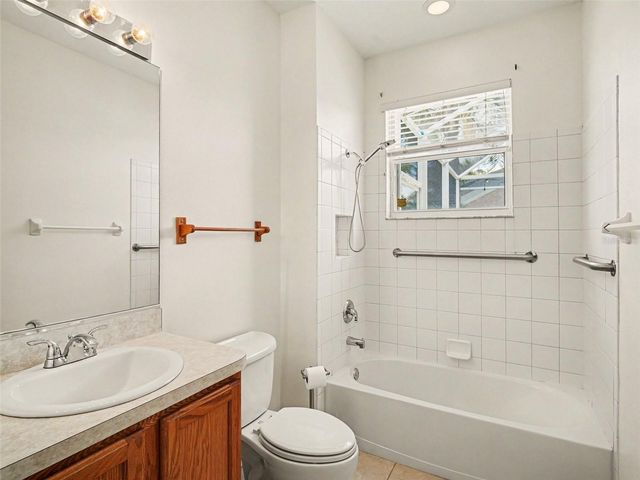 535 PLANTERS MANOR WAY, Bradenton, FL 34212
