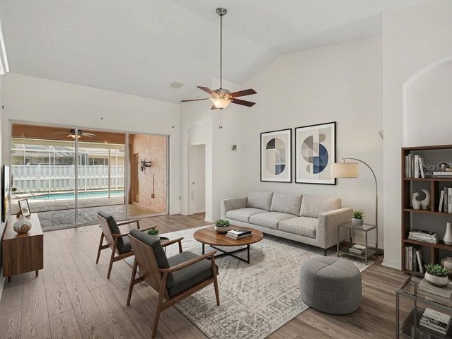 535 PLANTERS MANOR WAY, Bradenton, FL 34212