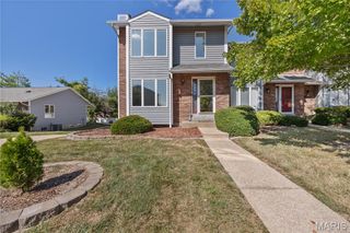1609 Rosewall Drive E, St Charles, MO 63303