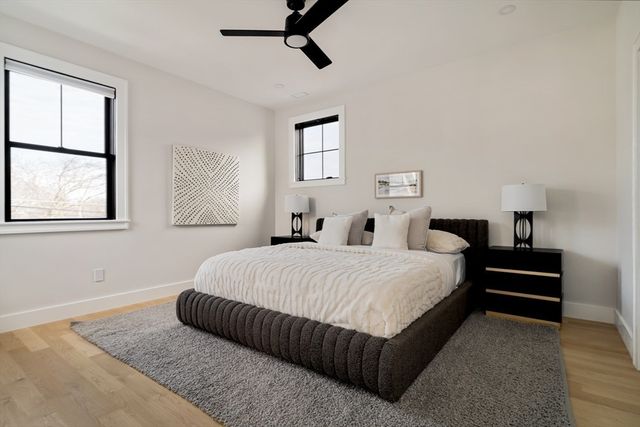 19 South Waverly St 19, Boston, MA 02135