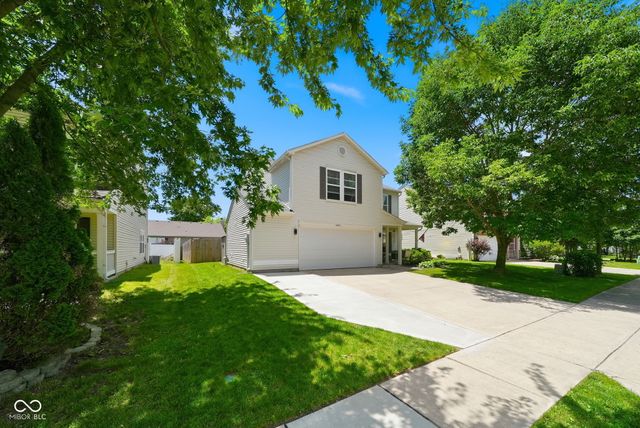 10167 Holly Berry Circle, Fishers, IN 46038