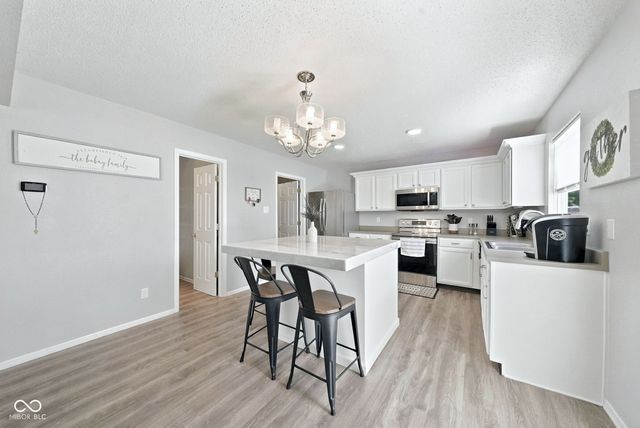 10167 Holly Berry Circle, Fishers, IN 46038