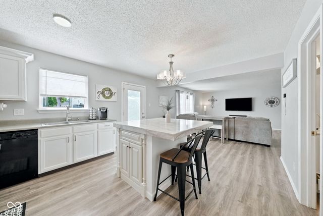 10167 Holly Berry Circle, Fishers, IN 46038