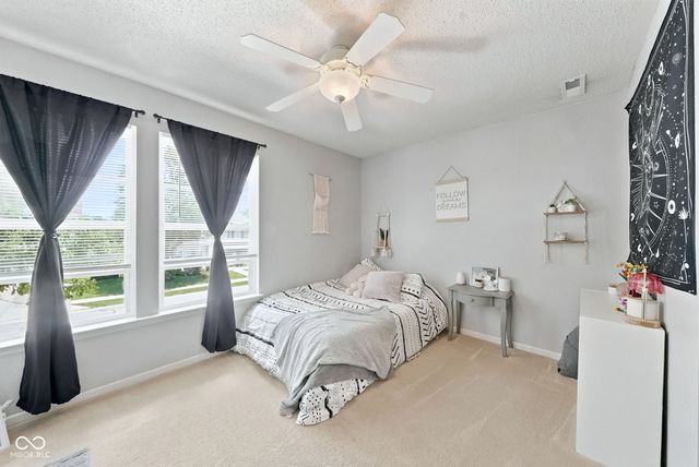 10167 Holly Berry Circle, Fishers, IN 46038