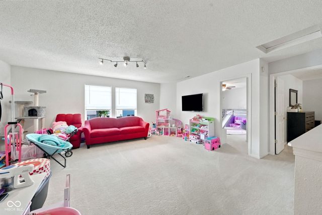 10167 Holly Berry Circle, Fishers, IN 46038