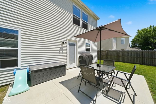 10167 Holly Berry Circle, Fishers, IN 46038