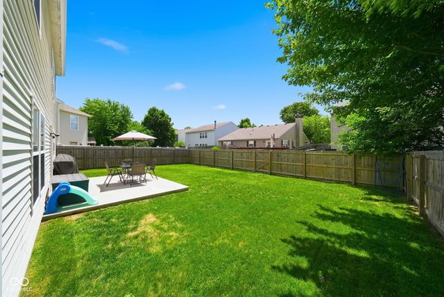 10167 Holly Berry Circle, Fishers, IN 46038