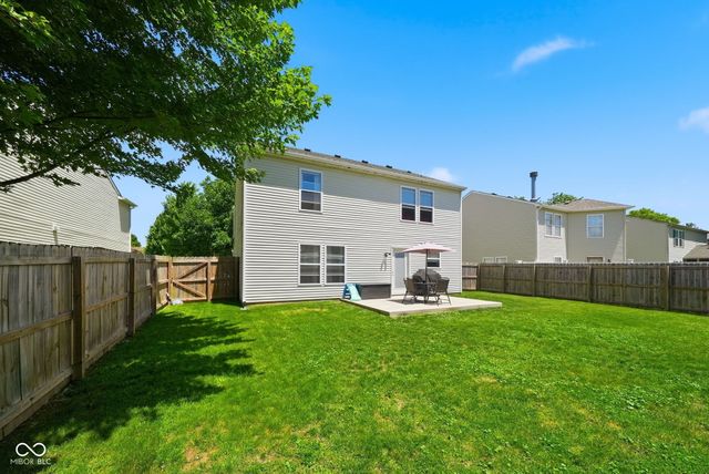 10167 Holly Berry Circle, Fishers, IN 46038