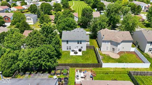 10167 Holly Berry Circle, Fishers, IN 46038