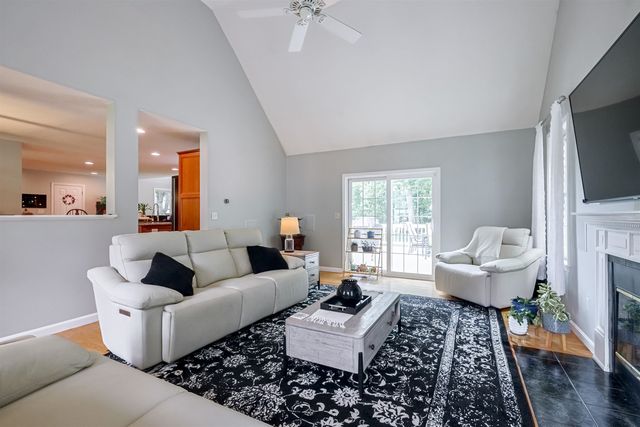 9 Taconic Drive, Amherst, NH 03031