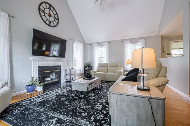 9 Taconic Drive, Amherst, NH 03031
