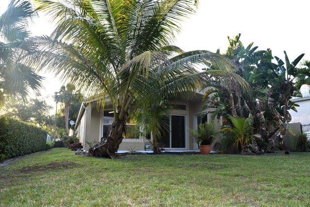 6166 Cotton Rose Lane, Lake Worth, FL 33467
