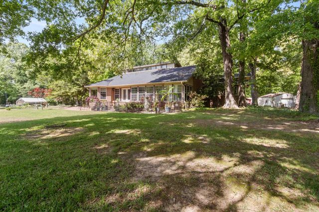 250 Ivy Drive, Lonoke, AR 72086
