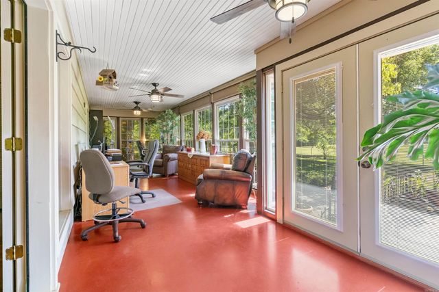 250 Ivy Drive, Lonoke, AR 72086