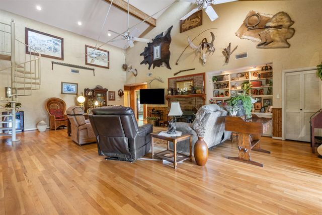 250 Ivy Drive, Lonoke, AR 72086