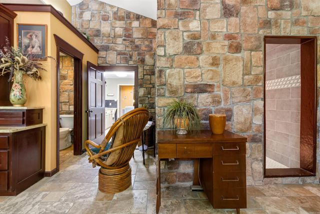 250 Ivy Drive, Lonoke, AR 72086