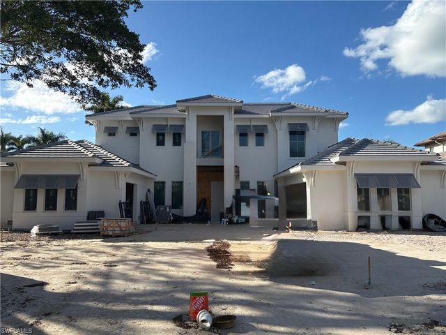 1985 Crayton RD, Naples, FL 34102