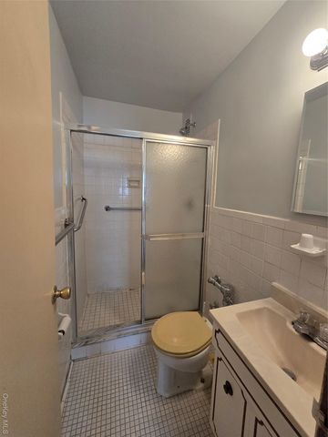 149-30 88th Street 2G, Howard Beach, NY 11414