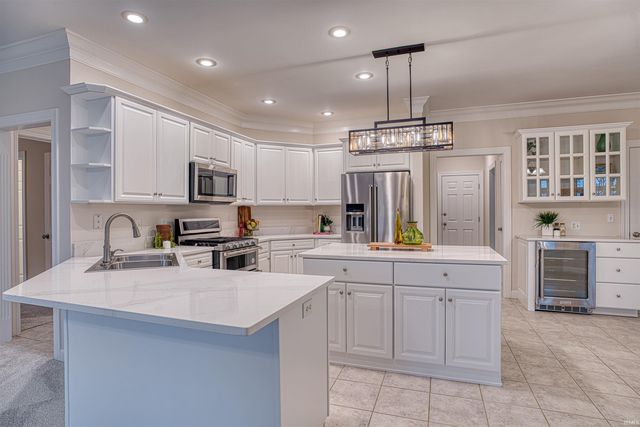 4411 Ashbury Parke Drive, Newburgh, IN 47630