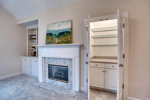 4411 Ashbury Parke Drive, Newburgh, IN 47630