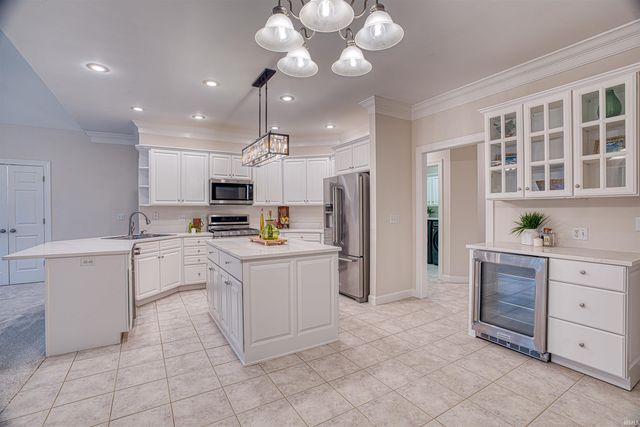 4411 Ashbury Parke Drive, Newburgh, IN 47630