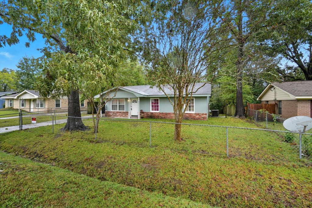 405 Madeline Drive, Goose Creek, SC 29445