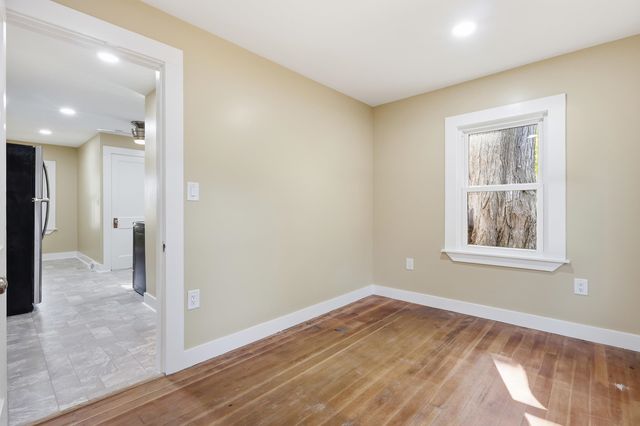 40 Grove Street, Rochester, NH 03868